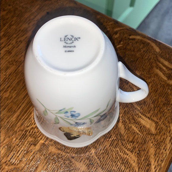 Lenox Butterfly “Monarch” Mug - Picture 4 of 5